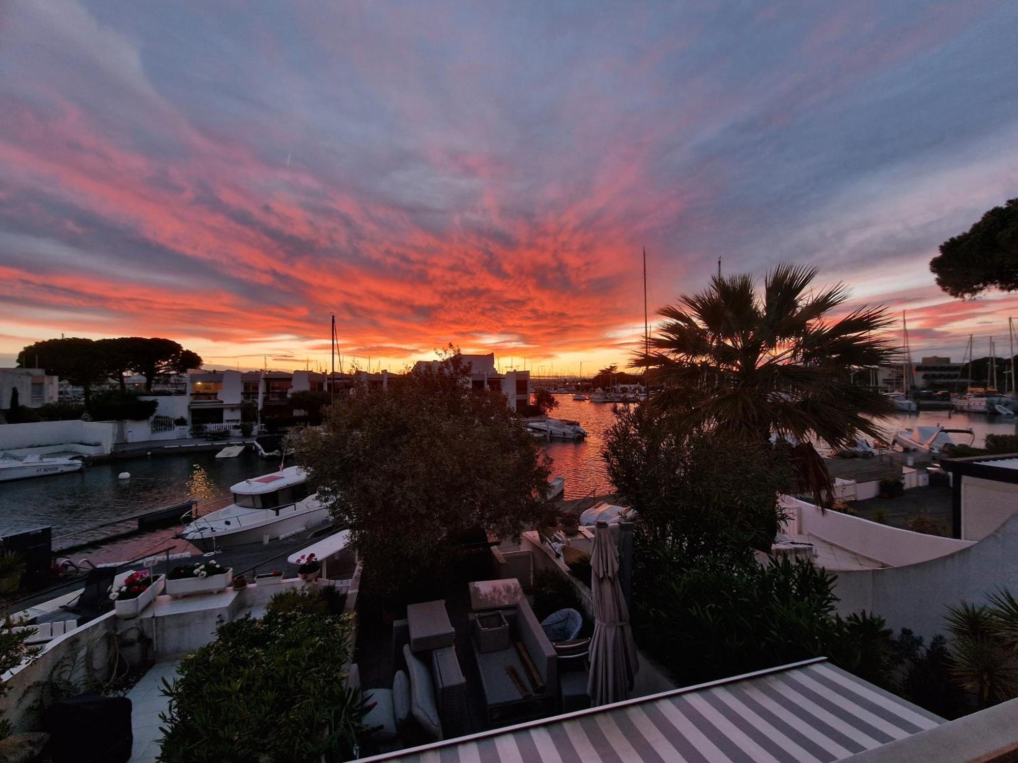 Marina Exceptionnelle - 8 Pers - 120 M2 Vue Mer - Suites Parentales - Cinema - Ponton Ле-Гро-дю-Руа Екстер'єр фото